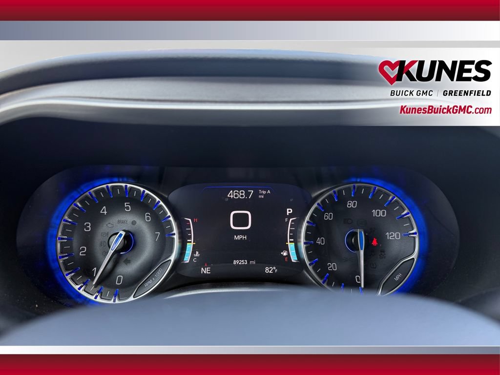 Used 2023 Chrysler Pacifica Touring-L FWD image 19