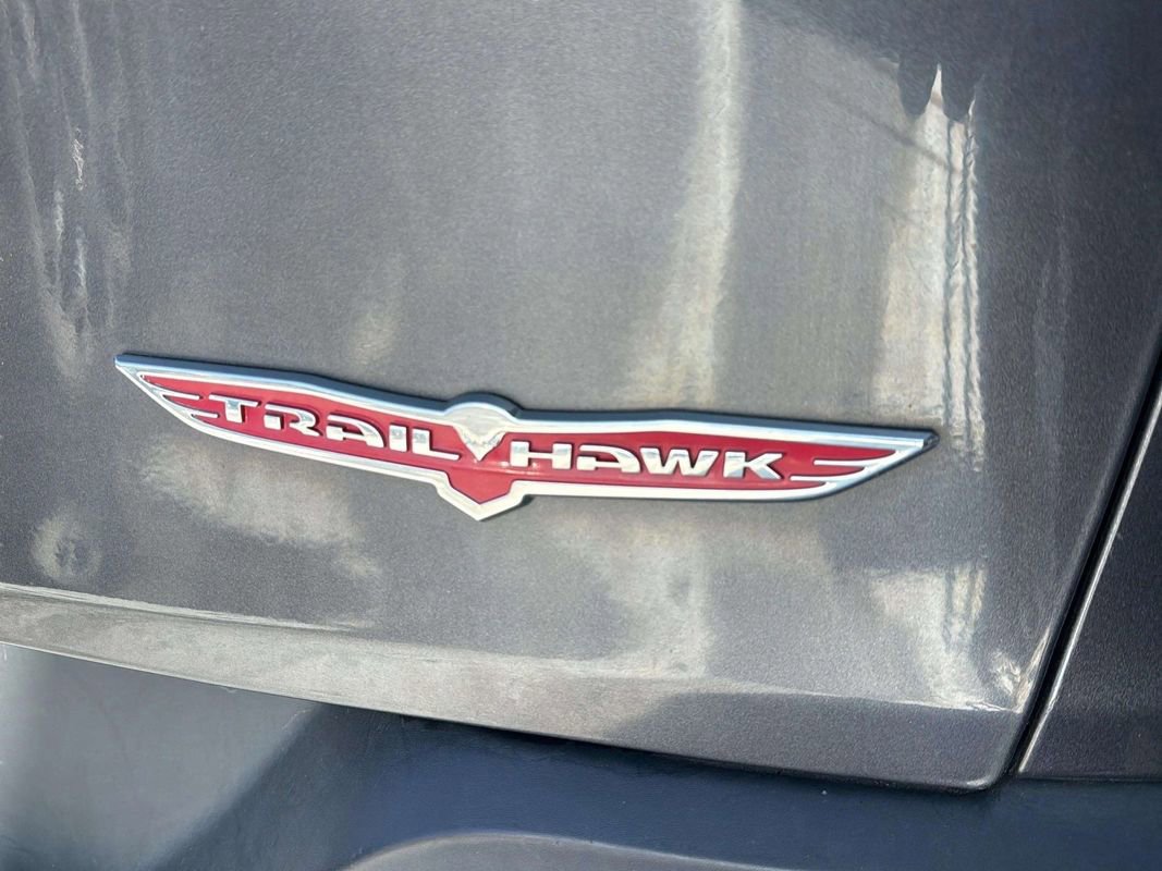 Used 2016 Jeep Cherokee Trailhawk w/ Cold Weather Group image 20