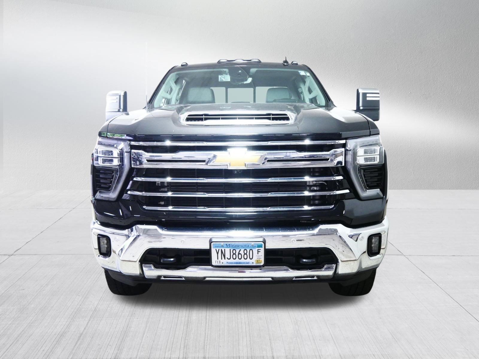 Used 2024 Chevrolet Silverado 3500 LTZ w/ LTZ Convenience Package AWD/4WD video 2