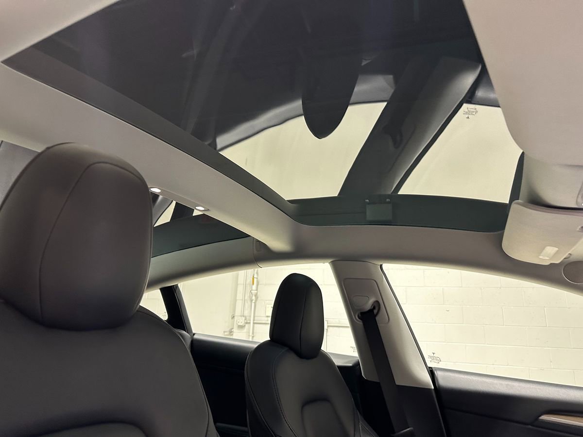 Used 2022 Tesla Model 3 Long Range image 12