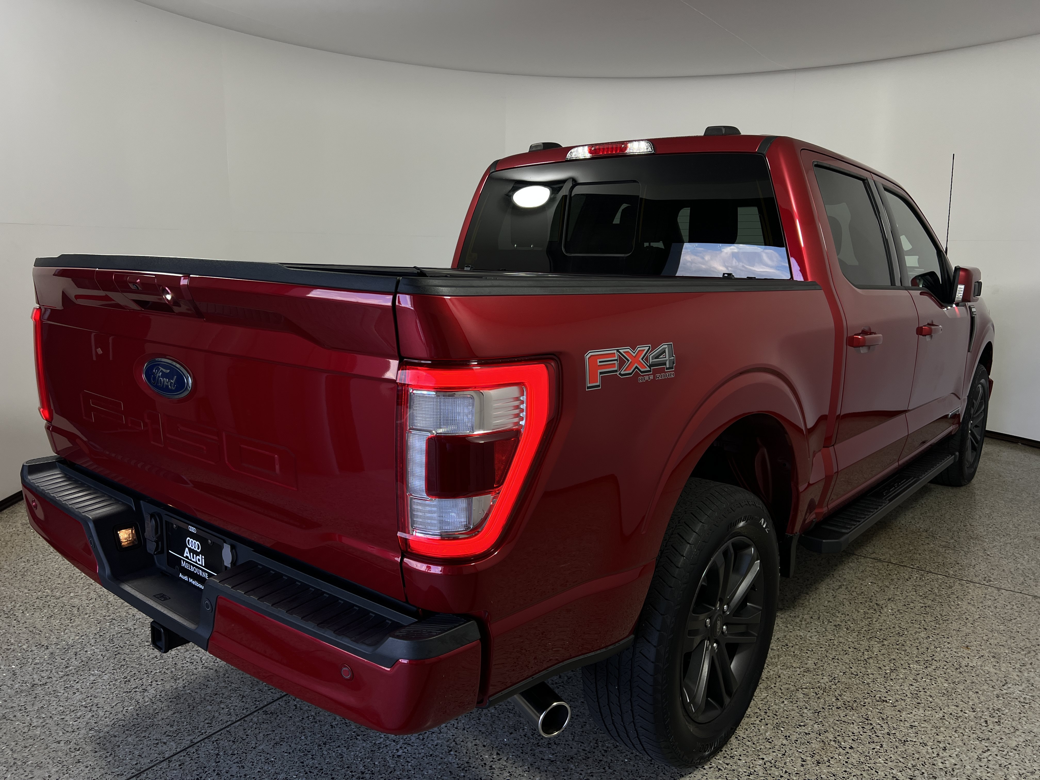 Used 2023 Ford F150 Lariat AWD/4WD image 7