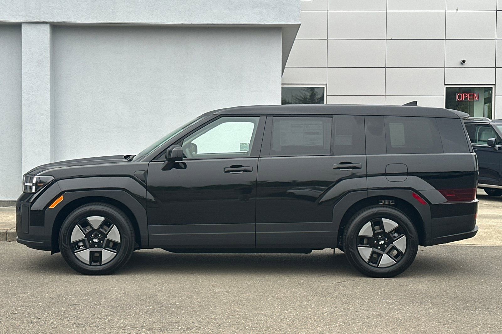 New 2026 Hyundai Santa Fe SE image 7