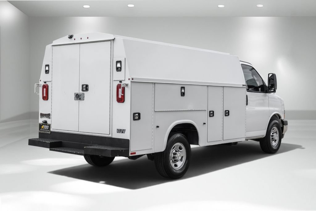 Used 2021 Chevrolet Express 3500 w/ Power Convenience Package RWD image 6