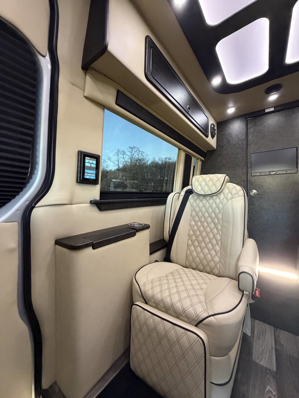 Used 2019 Mercedes-Benz Sprinter 170 image 56