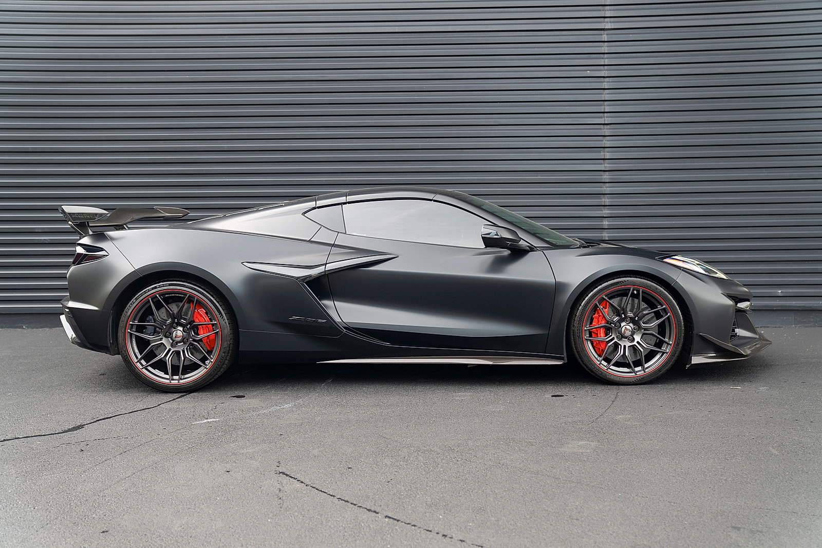 Used 2023 Chevrolet Corvette Z06 w/ Z07 Performance Package RWD image 27