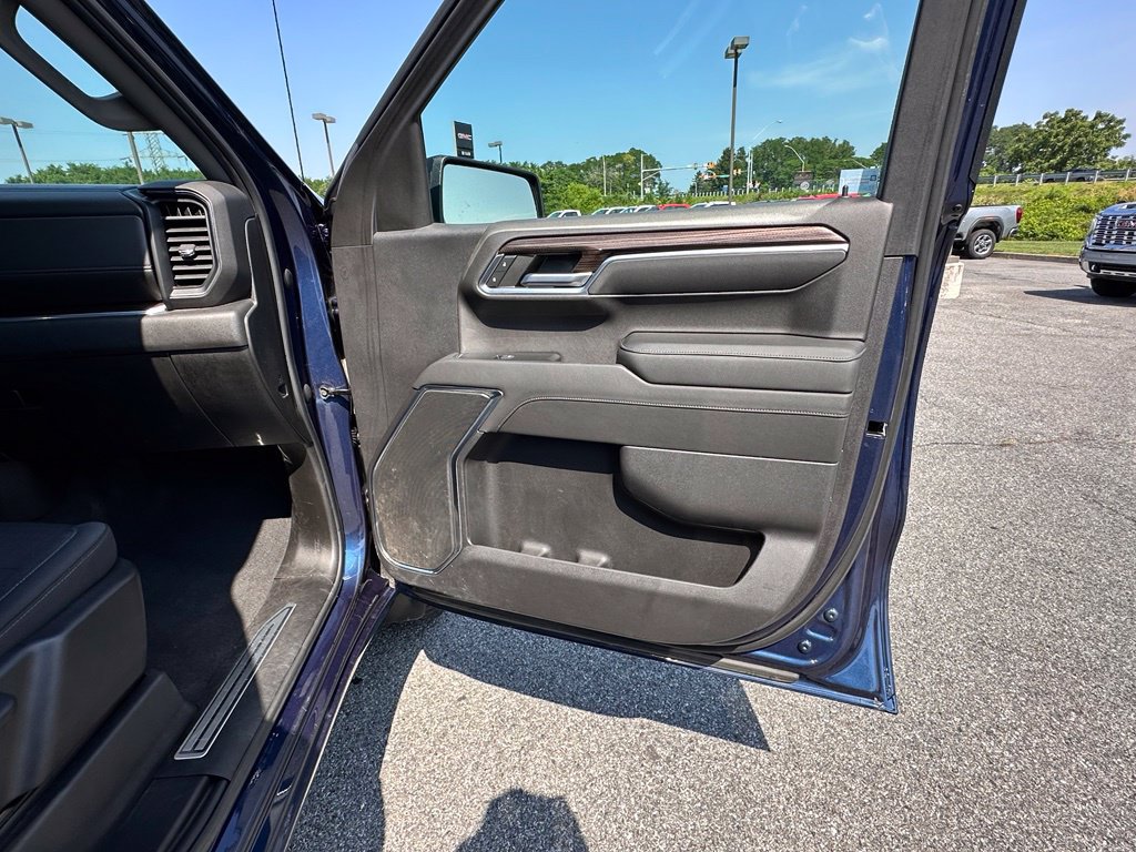 Used 2022 Chevrolet Silverado 1500 RST w/ Z71 Off-Road Package AWD/4WD image 14