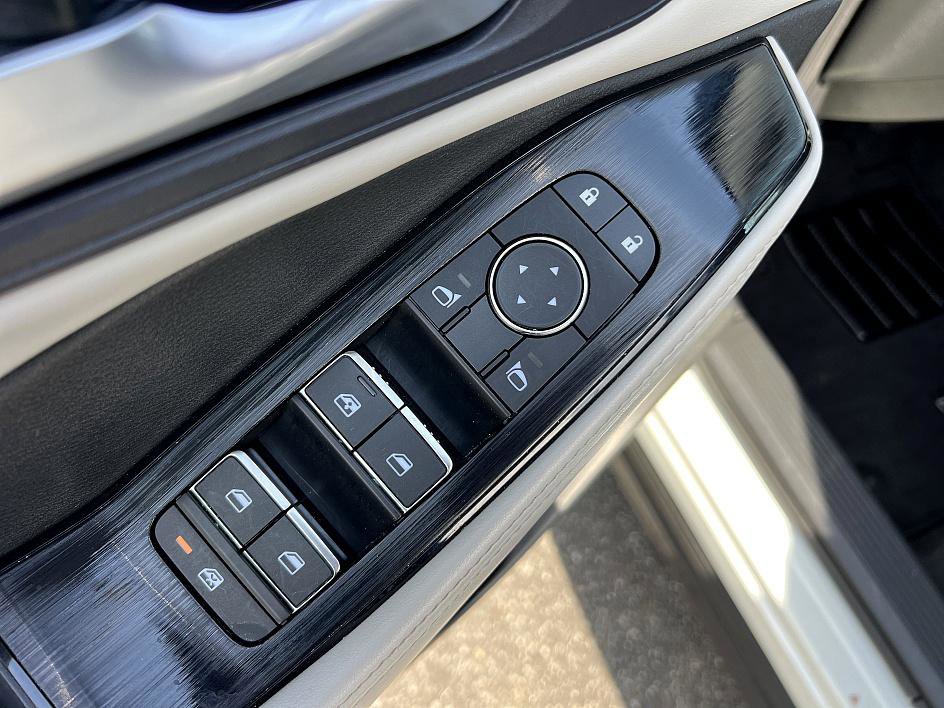 Certified 2023 Nissan Rogue SL w/ SL Premium Package image 21