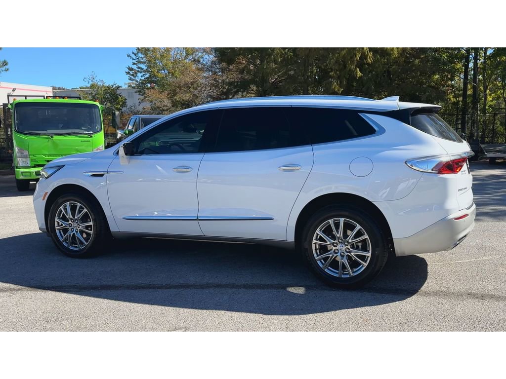 Used 2023 Buick Enclave Premium w/ Experience Buick Package image 6