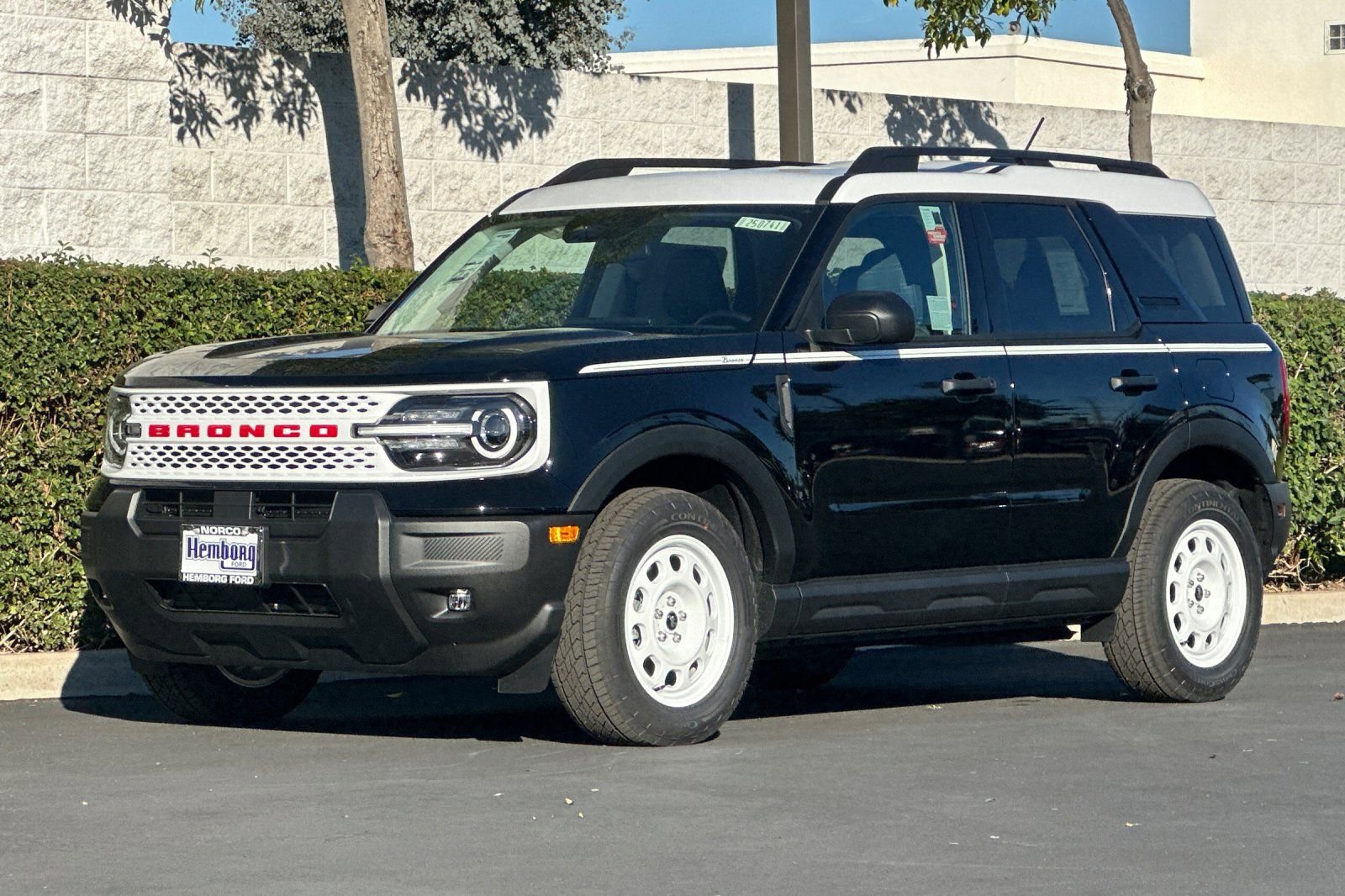 New 2025 Ford Bronco Sport Heritage w/ Convenience Package image 8