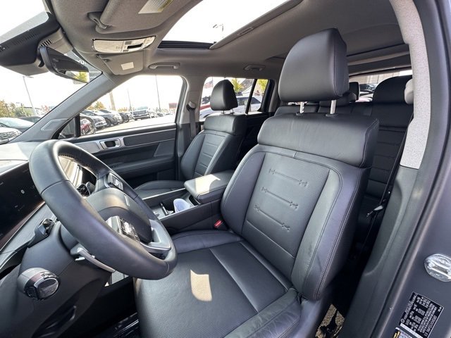 Used 2025 Hyundai Santa Fe Limited image 11