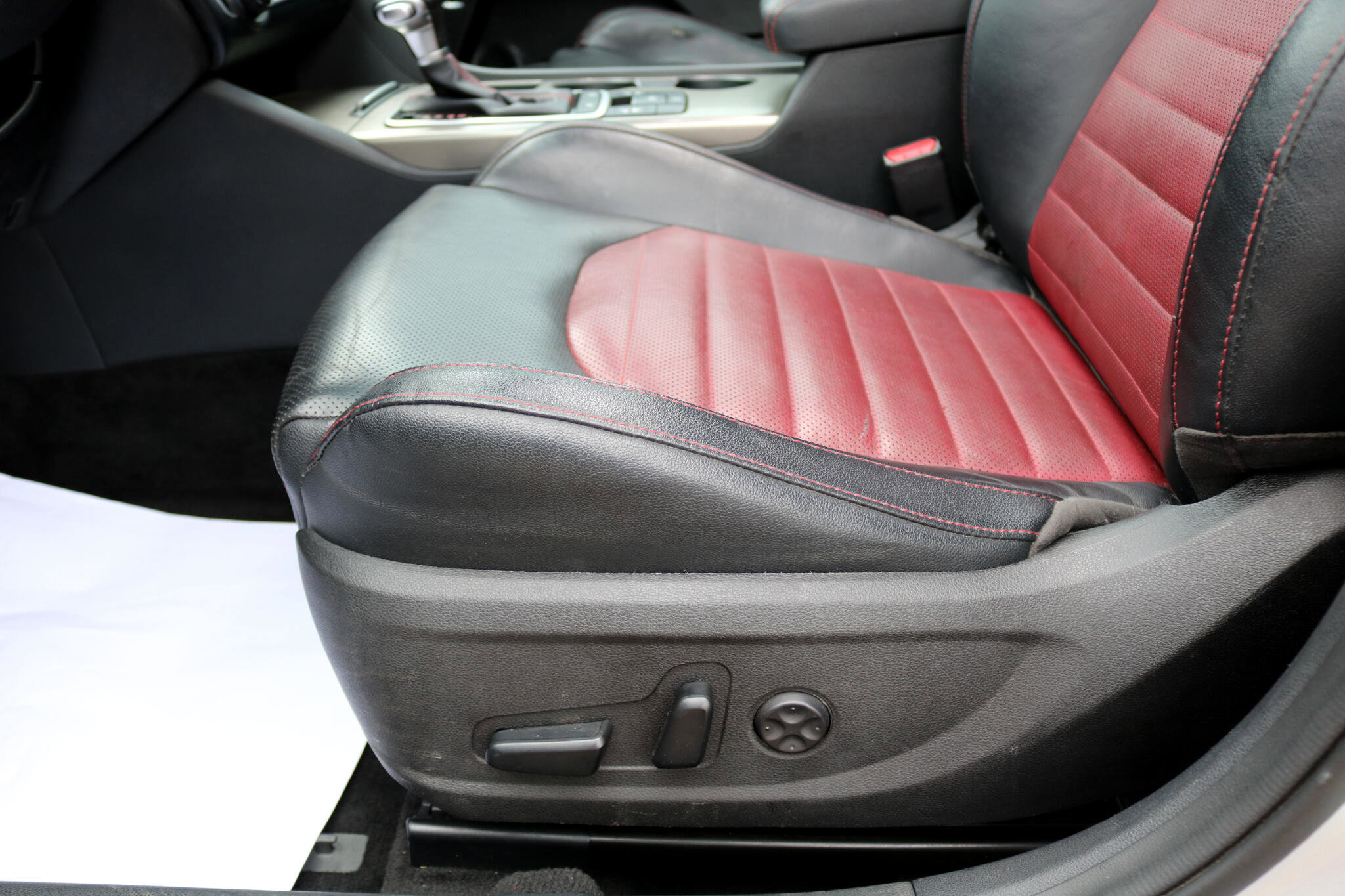 Used 2019 Kia Optima SX image 16