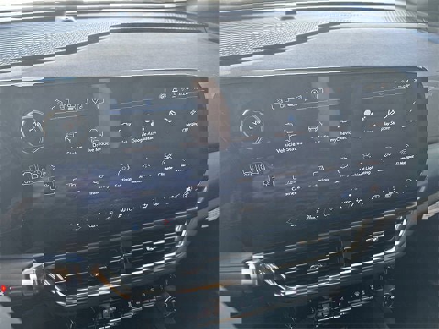 New 2026 Chevrolet Equinox EV LT image 35