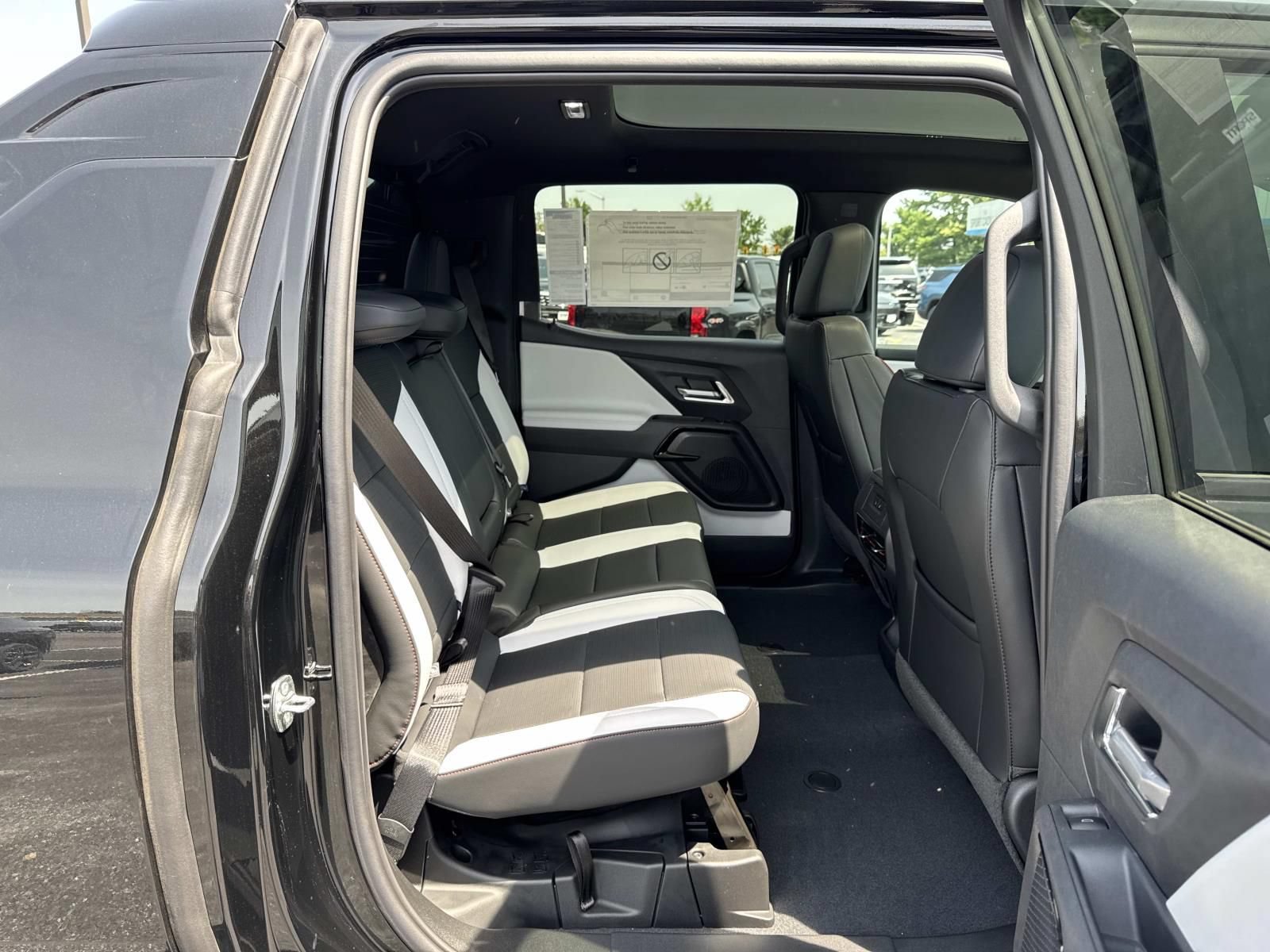 New 2026 Chevrolet Silverado EV 4x4 Crew Cab image 12