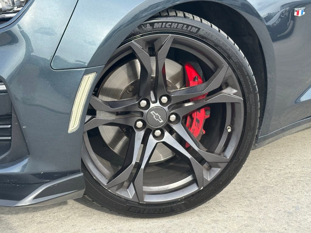 Used 2022 Chevrolet Camaro SS image 2