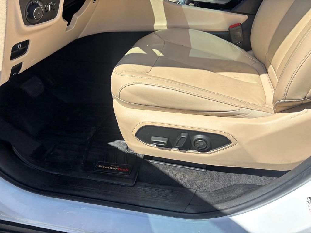 Used 2022 Jeep Grand Cherokee L Limited image 26