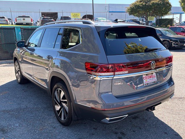 Used 2025 Volkswagen Atlas SEL AWD/4WD image 5