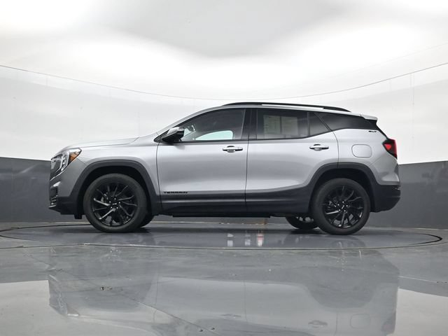Used 2023 GMC Terrain SLT w/ Tech Package AWD/4WD image 28