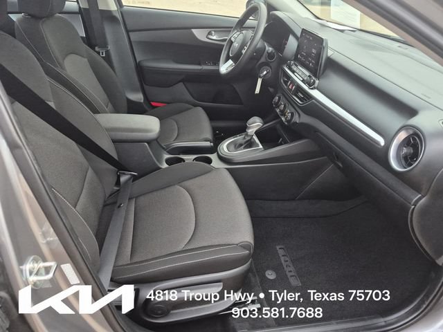 Certified 2023 Kia Forte LXS w/ LXS Technology Package FWD image 8
