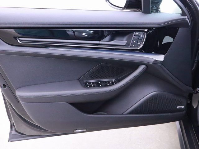 New 2025 Porsche Panamera 4 E-Hybrid AWD/4WD image 24