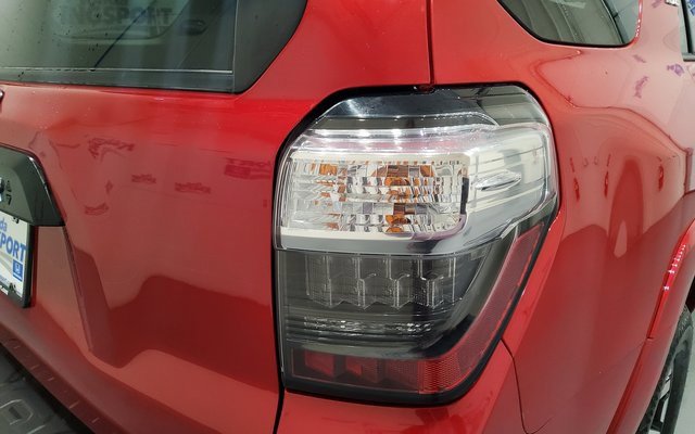 Used 2022 Toyota 4Runner TRD Off-Road Premium image 9