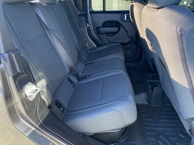 Used 2024 Jeep Gladiator Sport image 27