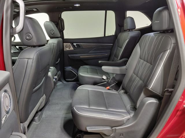 Used 2025 Buick Enclave Avenir AWD/4WD image 45