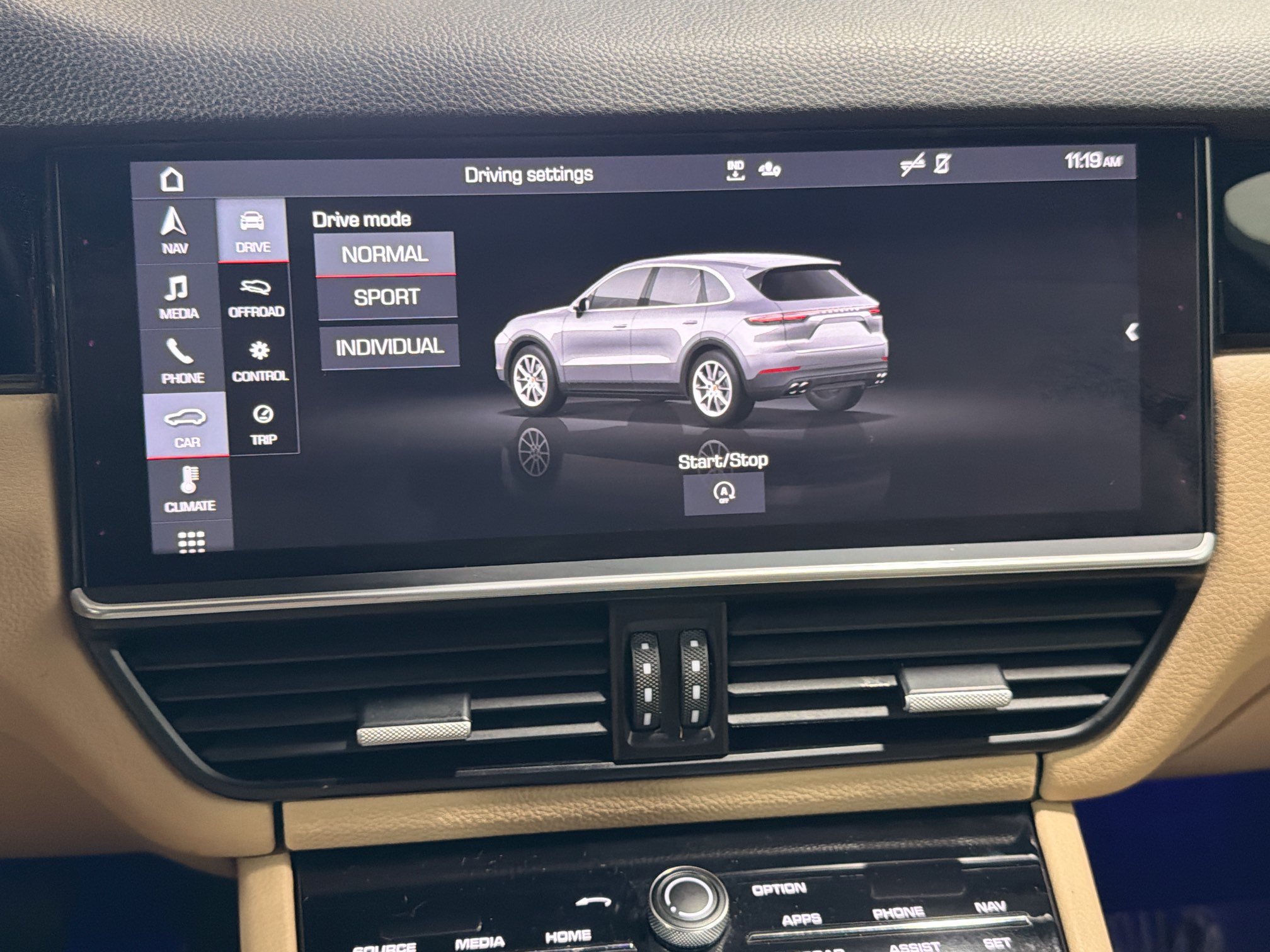Certified 2020 Porsche Cayenne AWD/4WD image 29