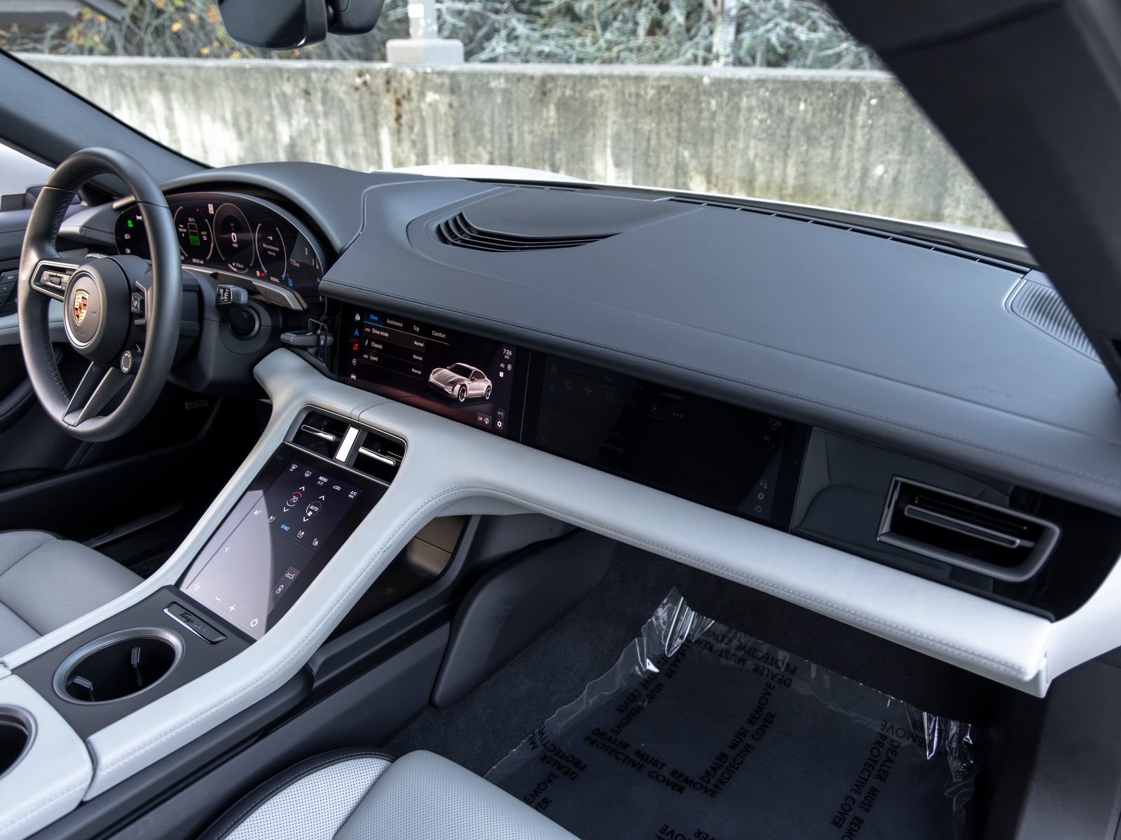 Certified 2025 Porsche Taycan AWD/4WD image 52
