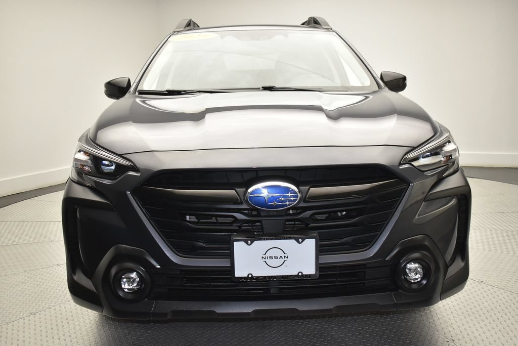 Used 2025 Subaru Outback Onyx Edition AWD/4WD image 2