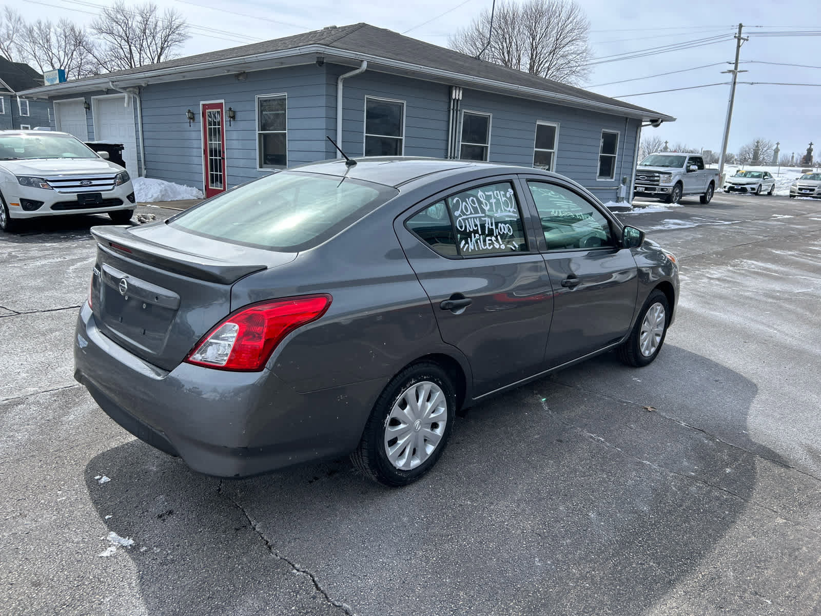 Used 2019 Nissan Versa S Plus image 7
