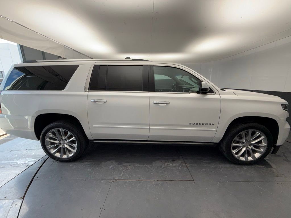 Used 2019 Chevrolet Suburban Premier w/ Premier Plus Edition AWD/4WD image 12