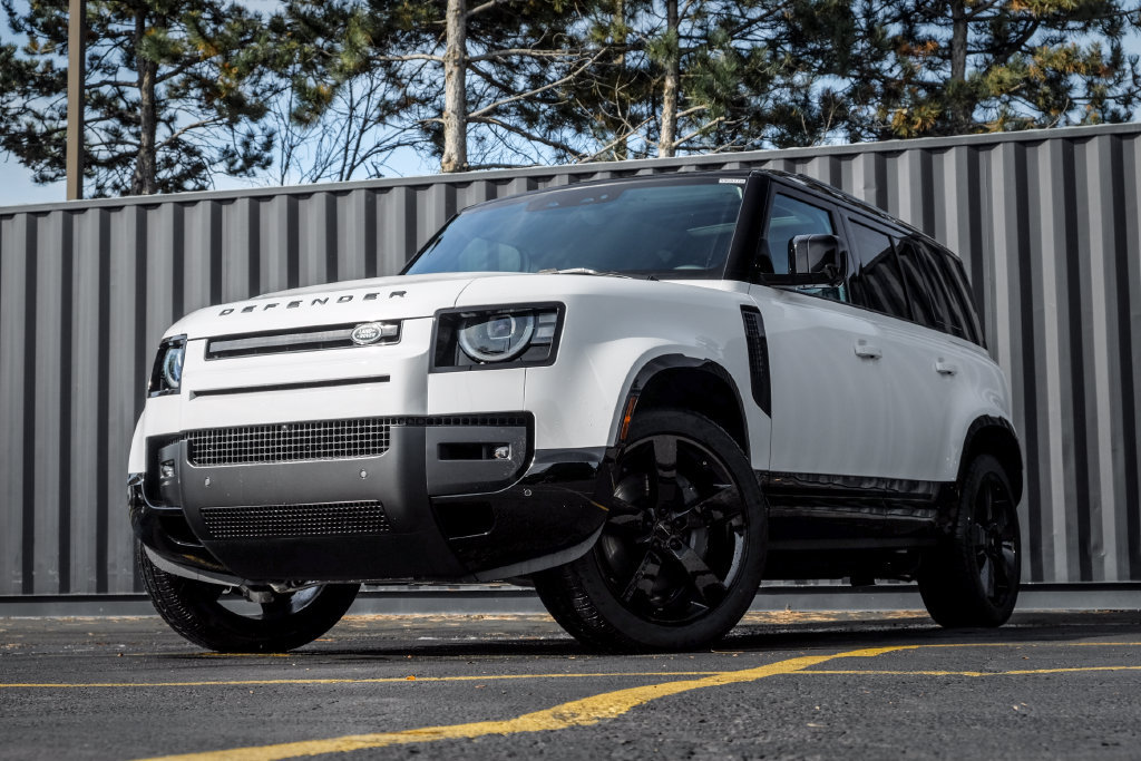 New 2026 Land Rover Defender 110 X-Dynamic SE AWD/4WD image 1