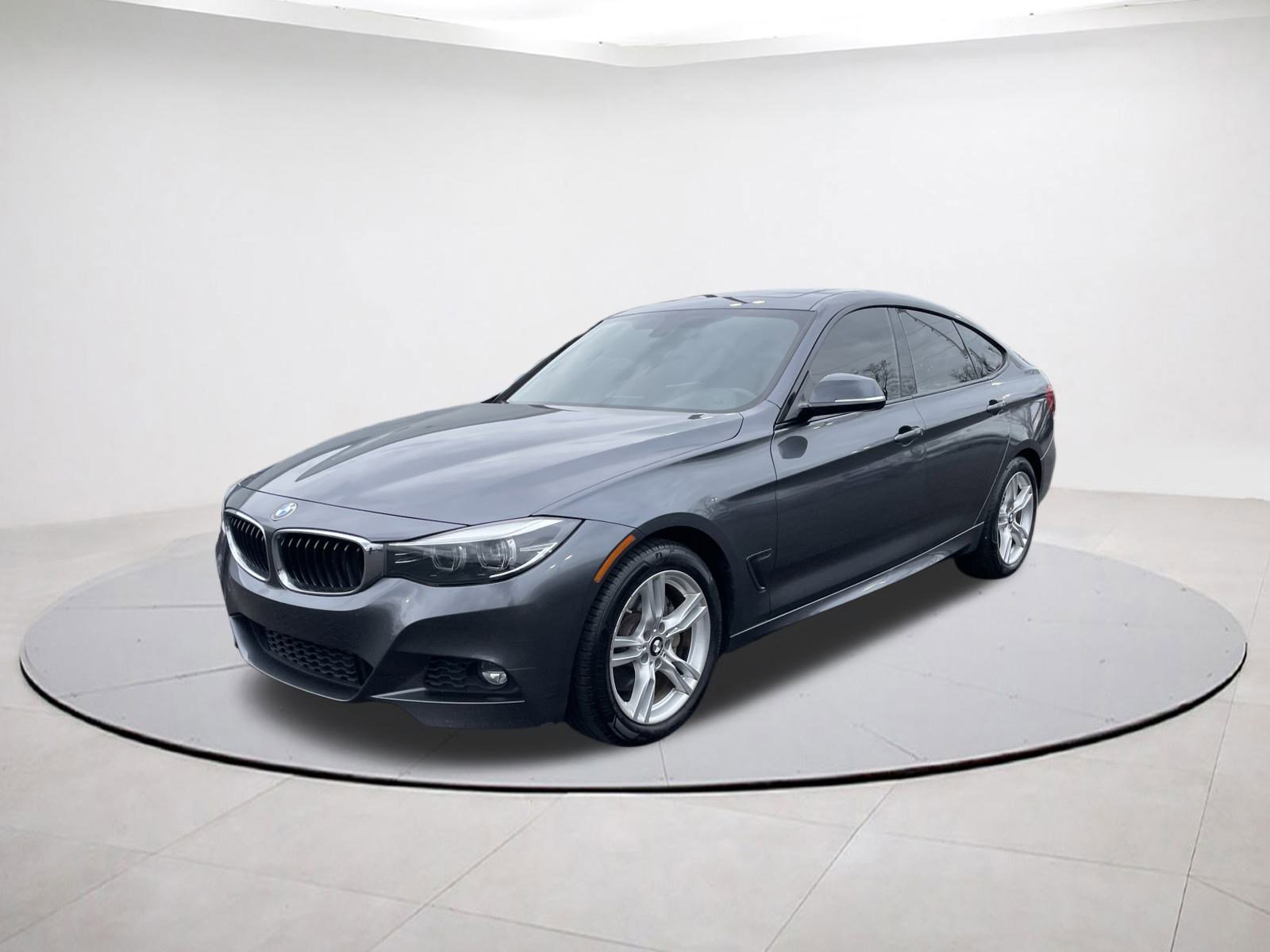 Used 2018 BMW 340i Gran Turismo xDrive image 3