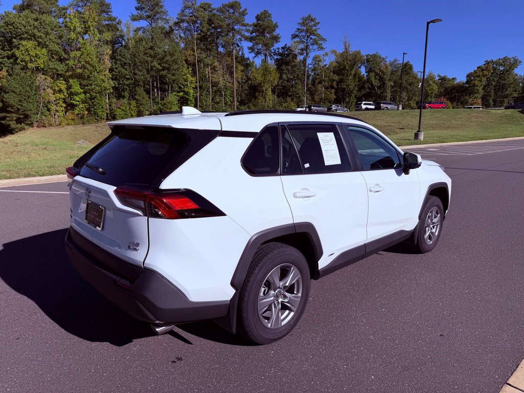 Used 2025 Toyota RAV4 XLE w/ Convenience Package AWD/4WD image 13
