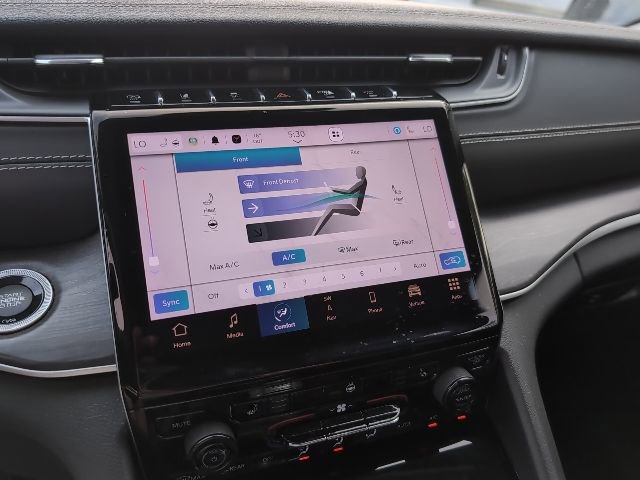 Used 2022 Jeep Grand Cherokee L Limited image 14