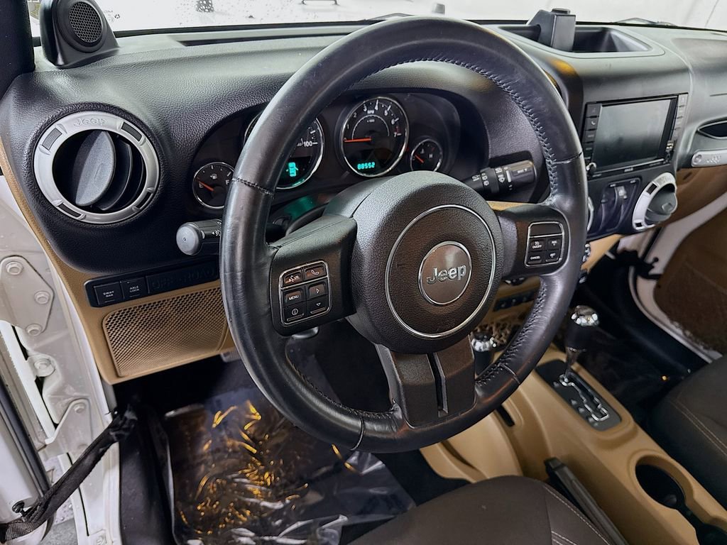 Used 2014 Jeep Wrangler Rubicon w/ Power Convenience Group image 3