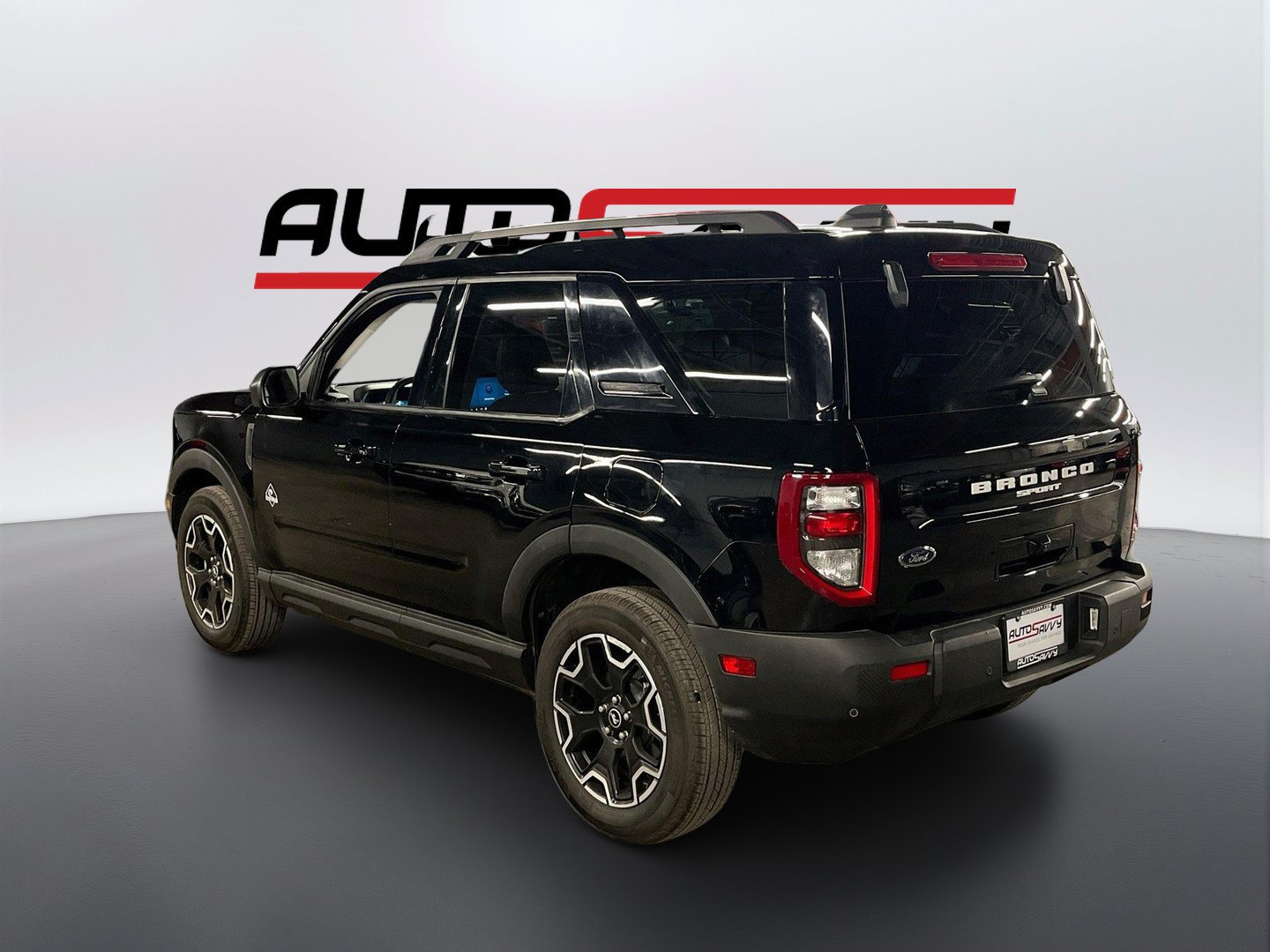 Used 2025 Ford Bronco Sport Outer Banks AWD/4WD image 5