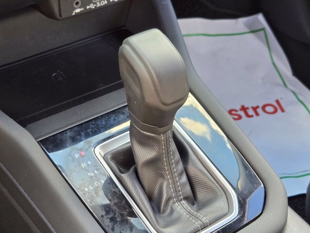 Used 2025 Subaru Forester Premium AWD/4WD image 30