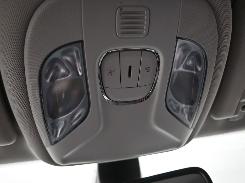 Used 2020 Jeep Compass Latitude image 39