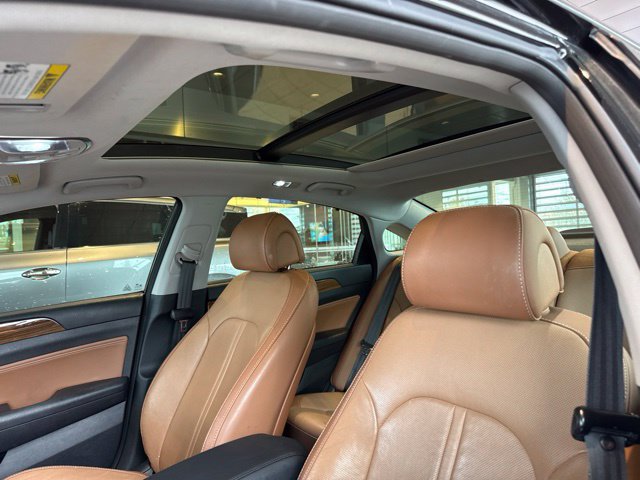 Used 2015 Hyundai Sonata Limited w/ Option Group 05 FWD image 2