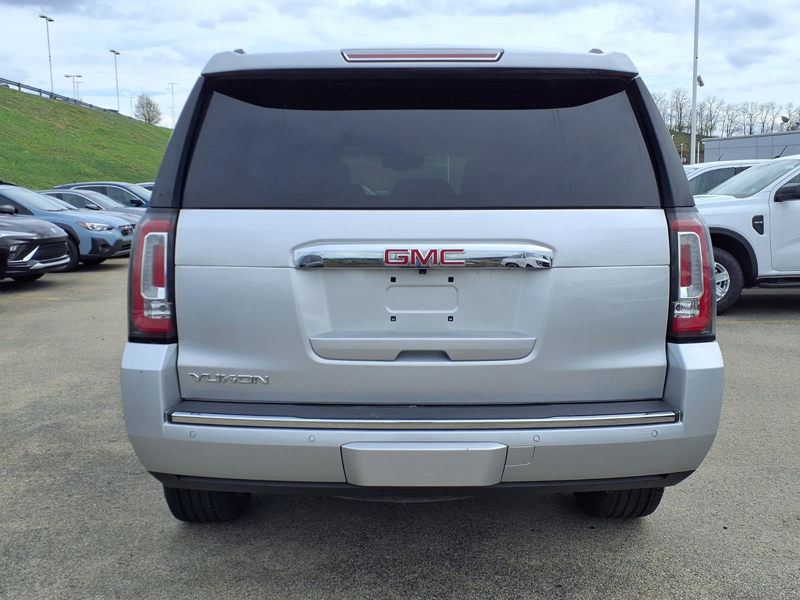 Used 2018 GMC Yukon Denali w/ Open Road Package image 4