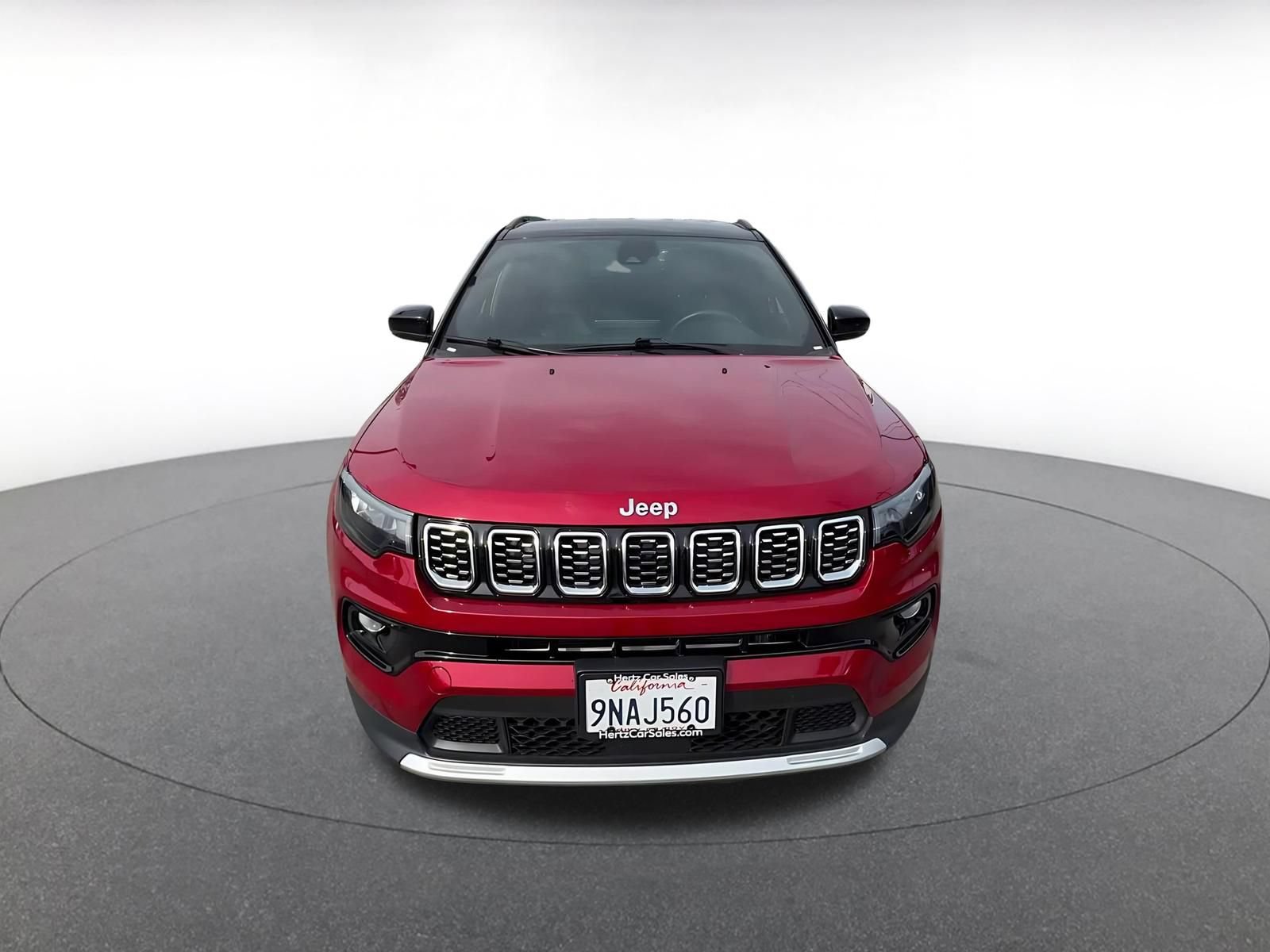 Used 2025 Jeep Compass Limited AWD/4WD image 4