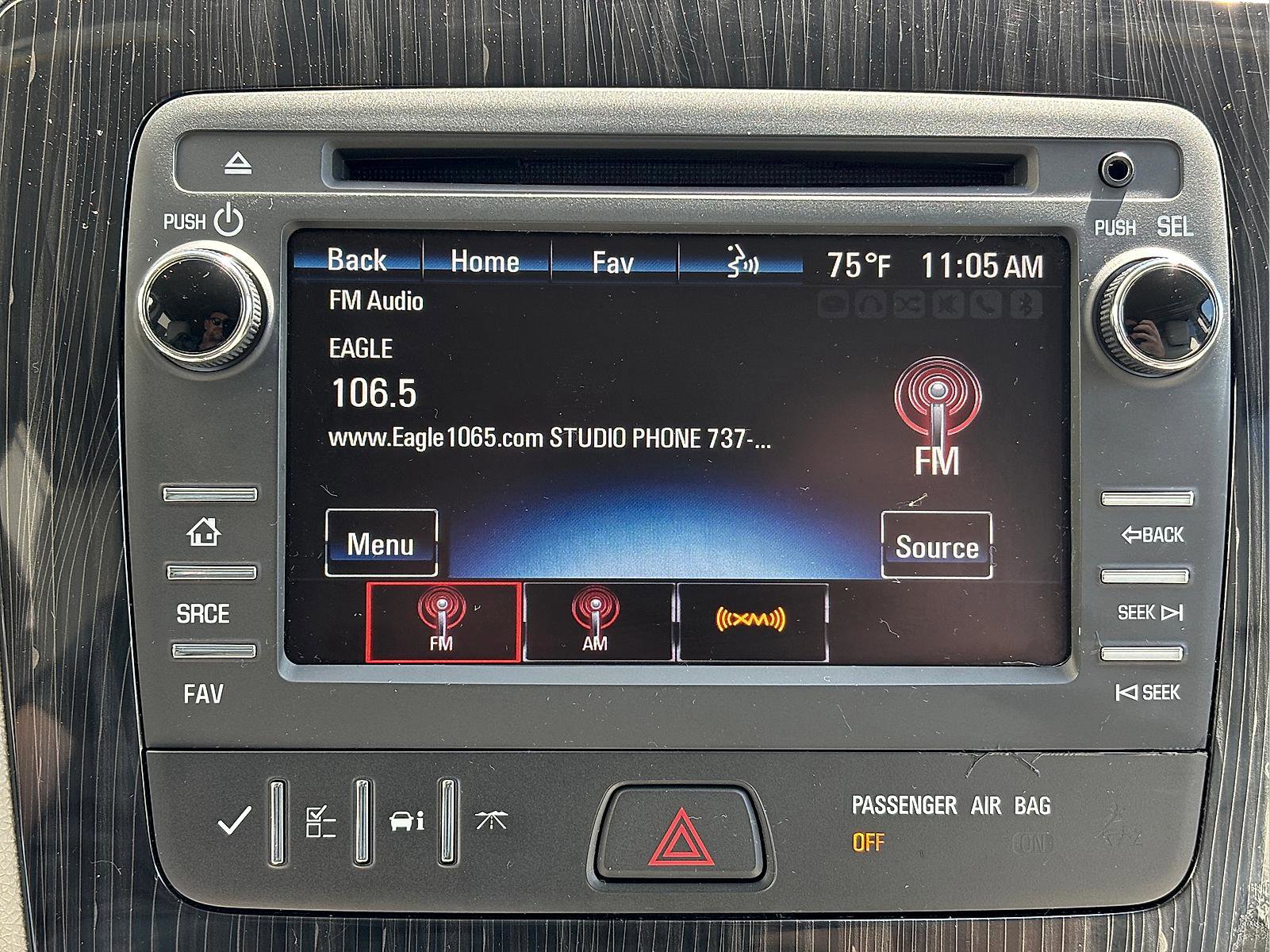 Used 2017 Chevrolet Traverse LT FWD image 24