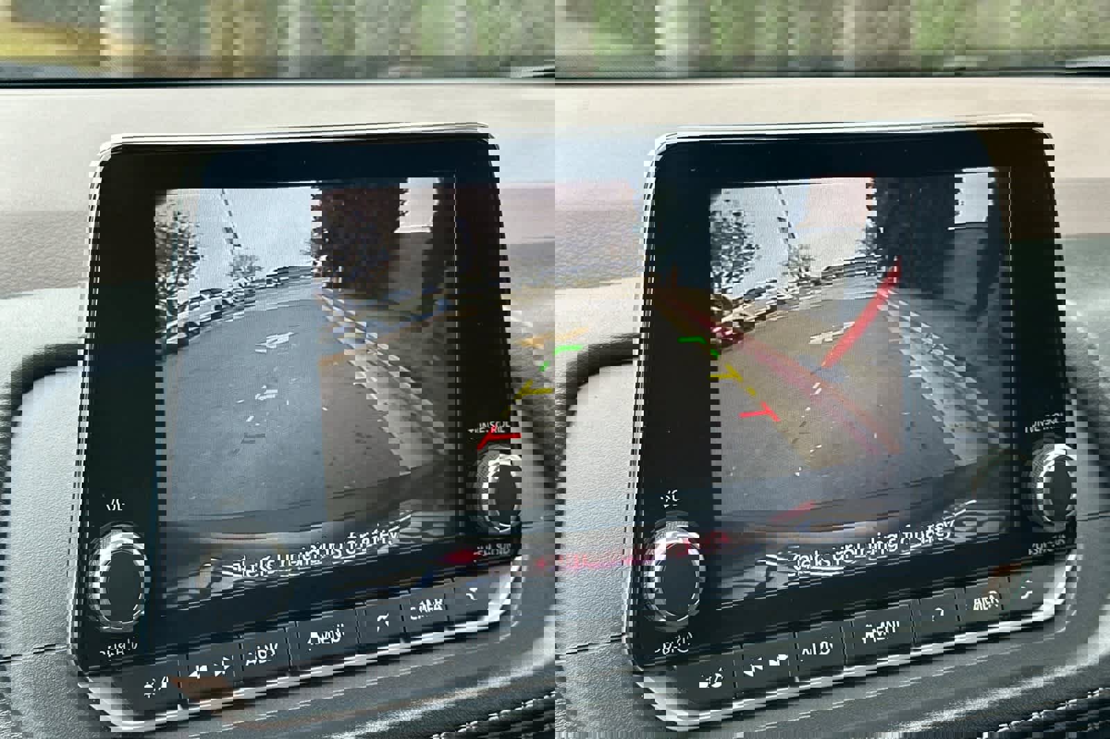 Used 2023 Nissan Rogue SV image 23