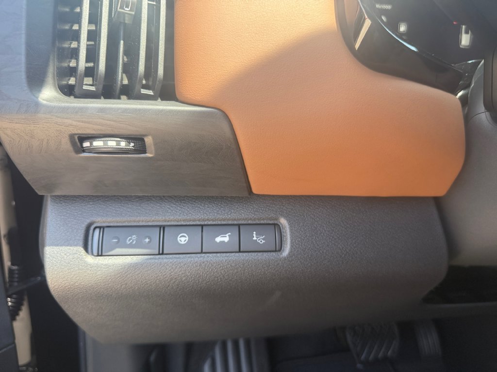 New 2026 Nissan Pathfinder Platinum AWD/4WD image 25