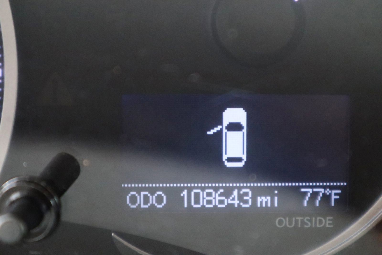 Used 2012 Lexus CT 200h image 32