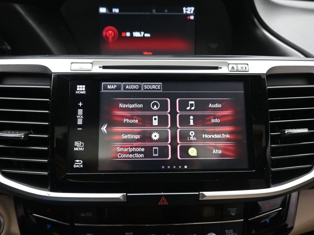 Used 2017 Honda Accord Touring image 17