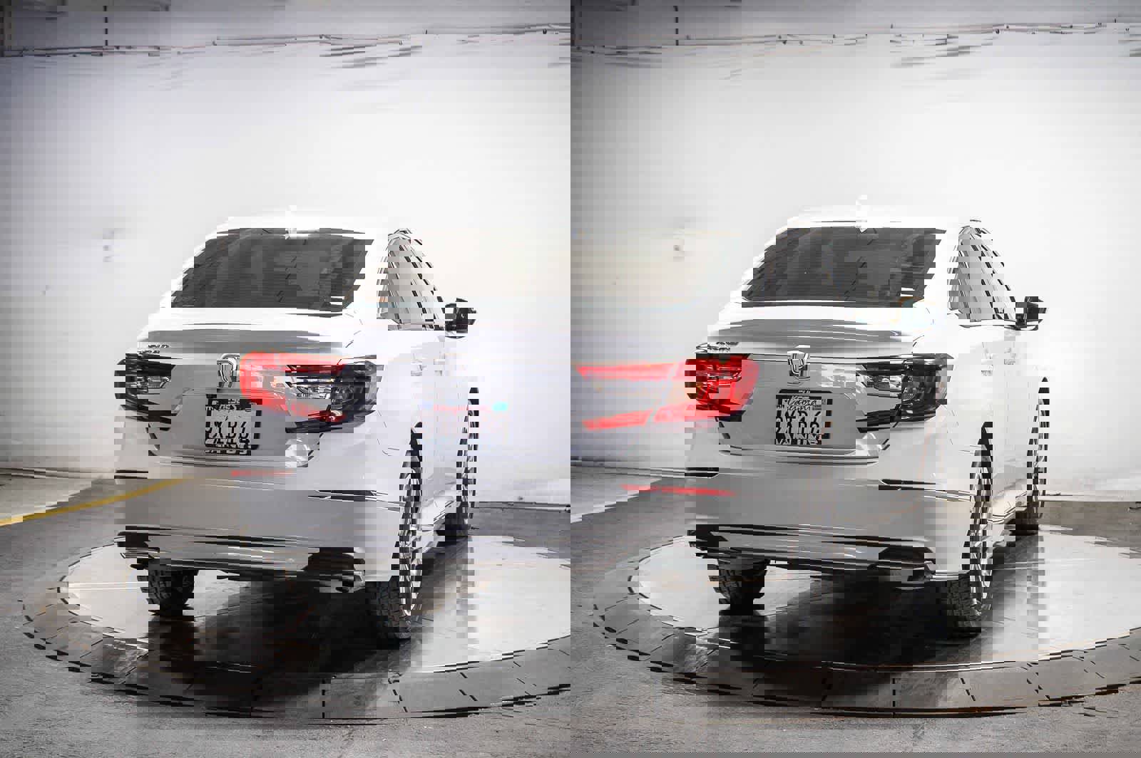 Used 2018 Honda Accord EX image 6