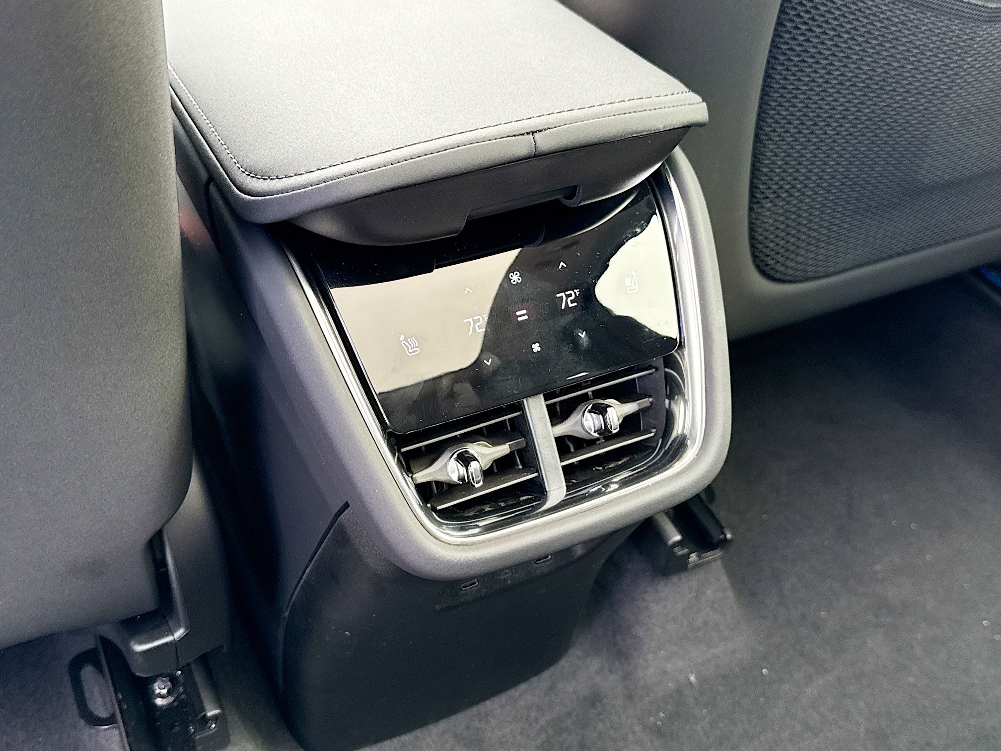 New 2025 Volvo EX90 Ultra image 18