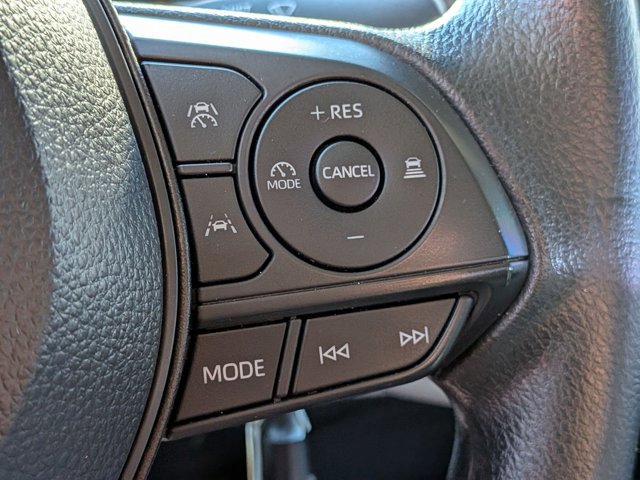 Used 2025 Toyota Corolla LE FWD image 12